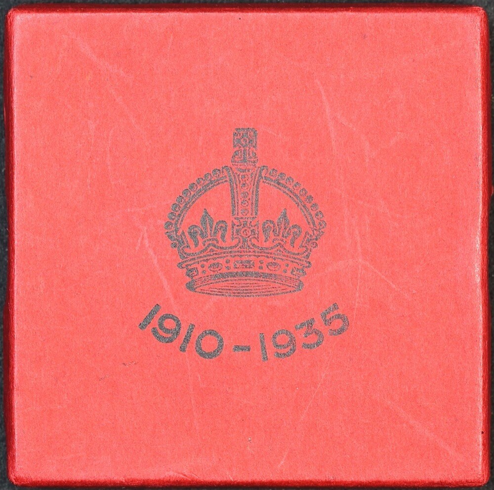 Great Britain 1935 Silver Jubilee Medallion (32mm) in Presentation Case Uncirculated product image