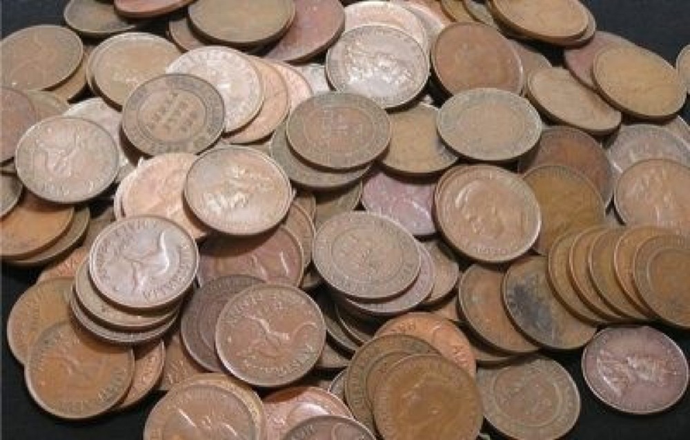Bulk Lot of 500 Australian Halfpennies (2.83kg) product image