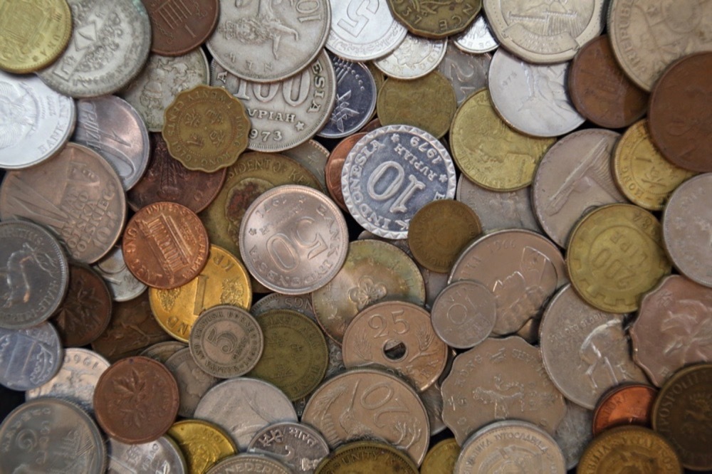 Bulk Lot of 300 World / Foreign Coins (2.5kg) product image