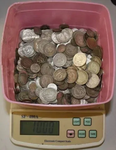 1kg Kilo Bag of Mixed Post 1946 (50% Pure) Australian Silver Coins ASW=0.50kg product image