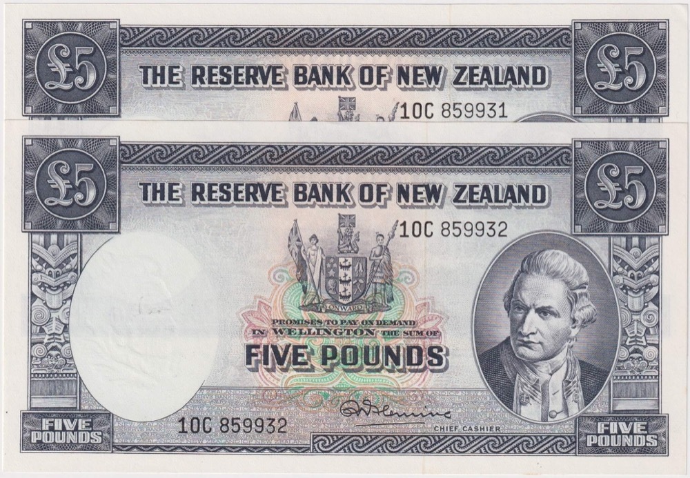 New Zealand 1956 5 Pounds Consecutive Pair Fleming Pick#160d Uncirculated product image