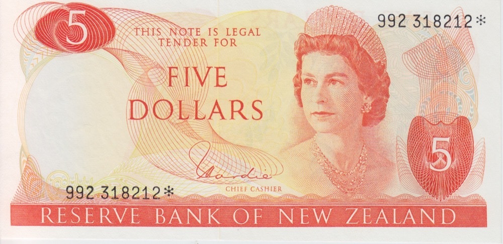 New Zealand 1977 5 Dollar Star Note Hardie Pick#165d Uncirculated product image