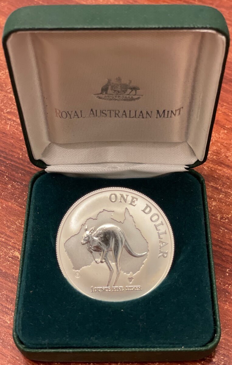 2000 One Dollar Silver Kangaroo Unc Coin Kangaroo and Map product image