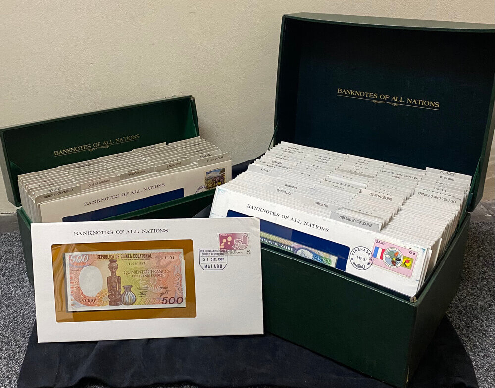 Franklin Mint Banknotes of All Nations Boxed Set - 132 Notes product image