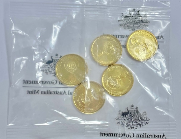 2016 Mint Bag of 5 Uncirculated $2 Coins Changeover product image