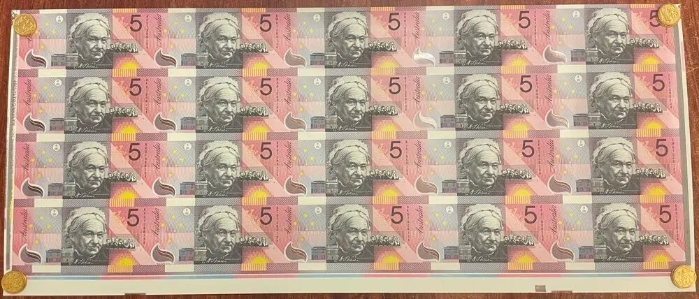 2001 5 Dollar Uncut 1/2 Sheet of 20 Notes Federation MacFarlane Evans product image