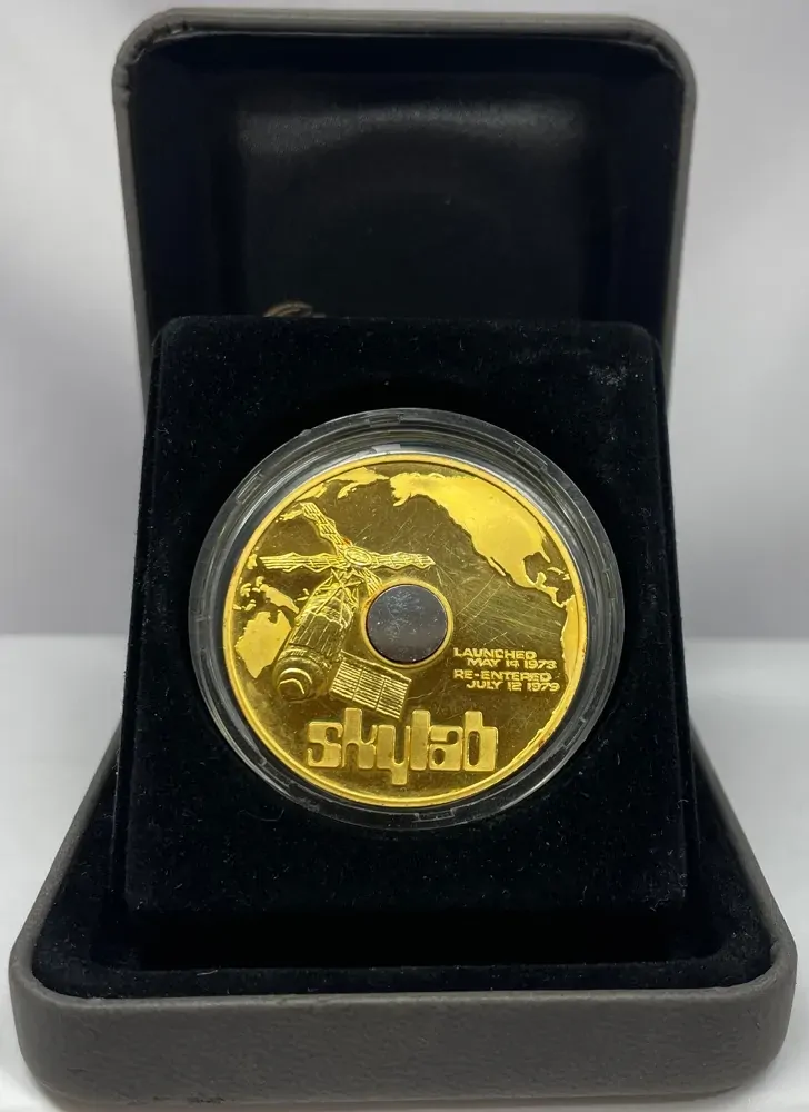 1980 Gold Medallion Skylab Kara International C#1980/23 - Missing Box and Certificate product image