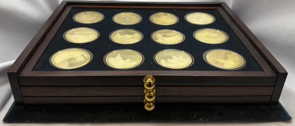 Birmingham Mint 1974 - 1977 Silver 36 Medal Collection The Beauty of Britain's Churches 43.3581ozt product image