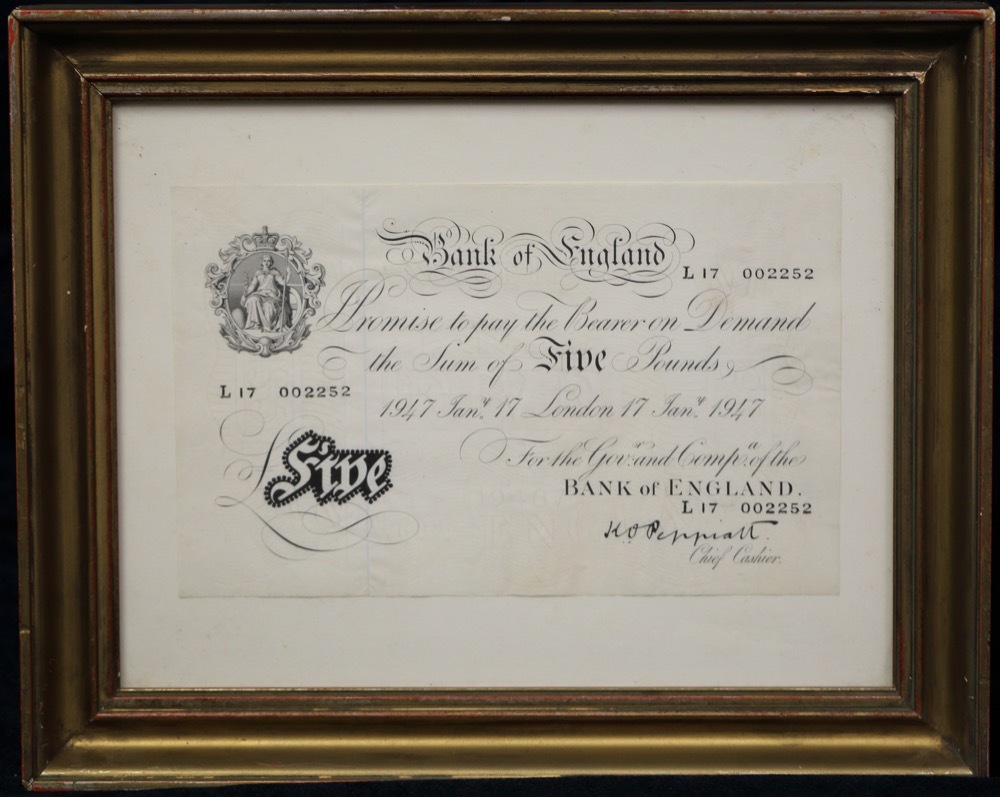 Bank of England Framed 1947 White 5 Pounds Peppiatt Pick#343 Extremely Fine product image