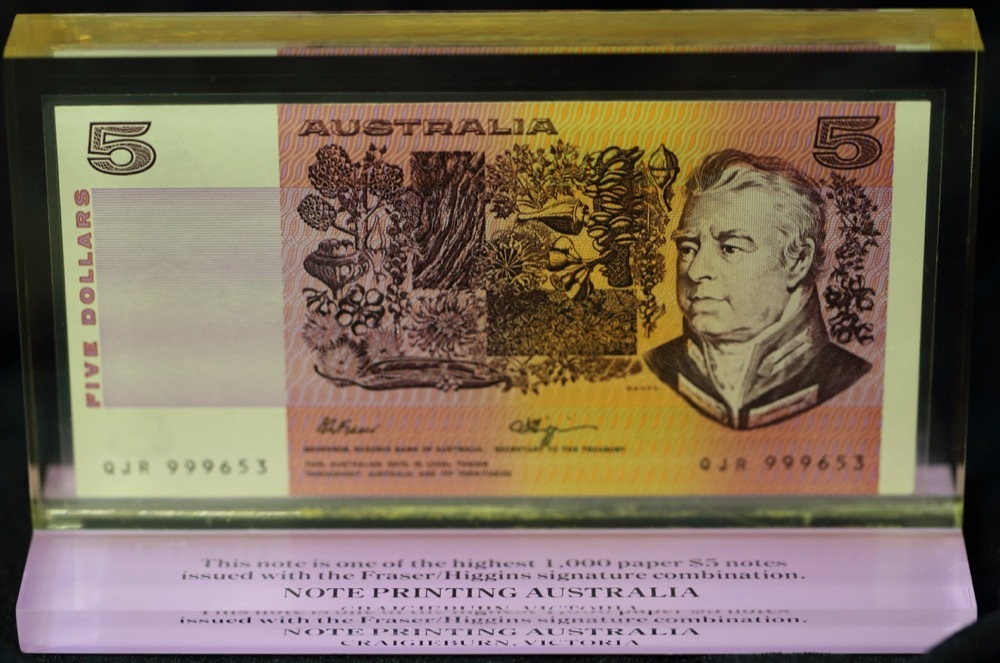 1991 $5 Note in Official Perspex Frame from NPA Fraser / Higgins R#212 Uncirculated QJR 999653 product image
