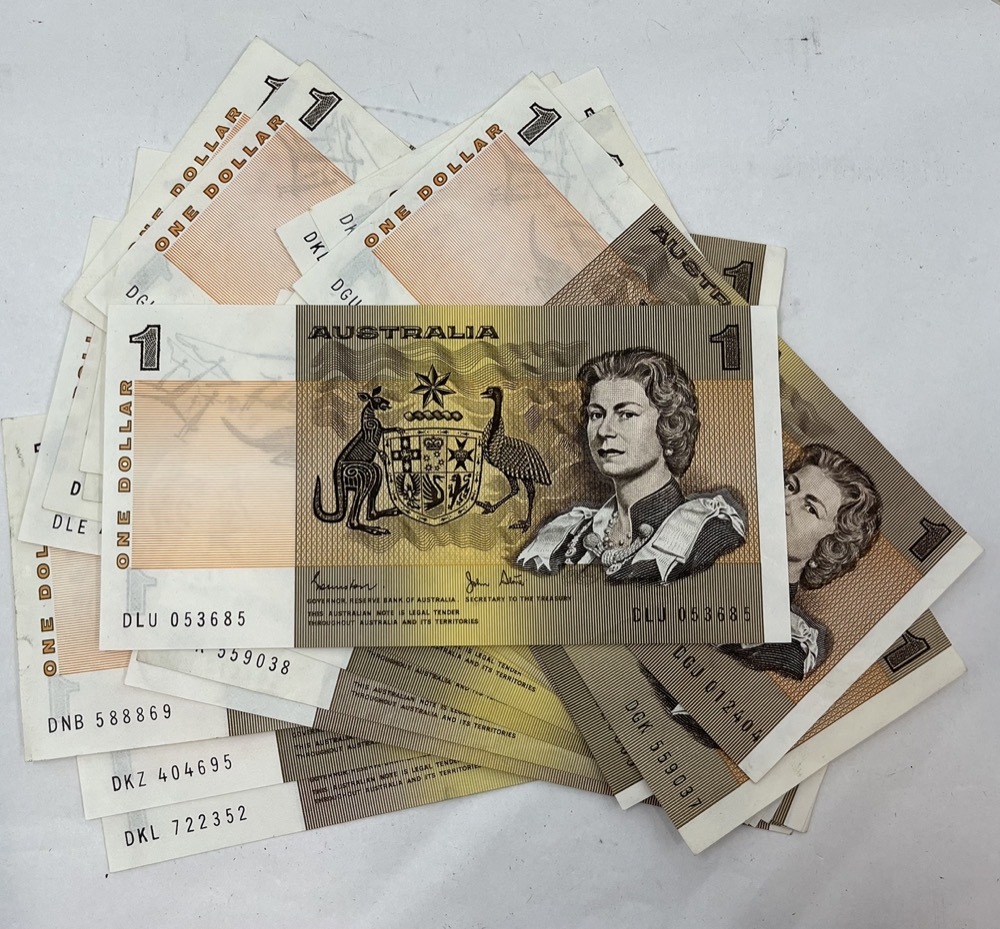 Australian Paper $1 Note Issued 1975 ~ 1984 Great Condition product image