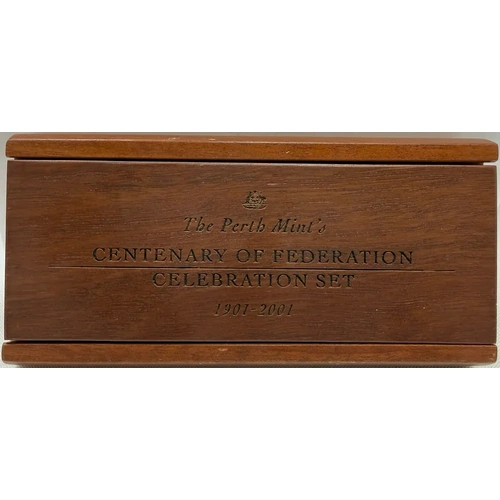 2001 Gold Centenary of Federation Celebration Set Sovereign & 1/4 Ounce Nugget 