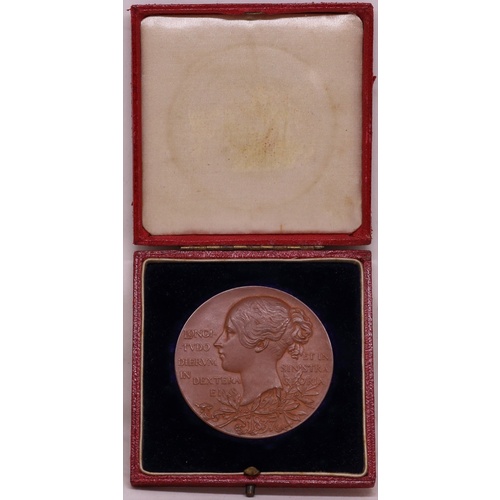 Great Britain Bronze Medallion 1897 Queen Victoria Diamond Jubilee 56mm in Presentation Case of Issue