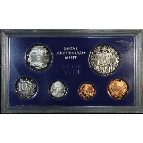 Australia 1975 Proof Coin Set Damaged Packaging