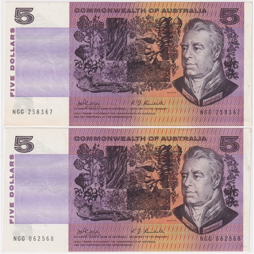 1969 $5 Note Consecutive Pair Phillips/Randall R203 Extremely Fine