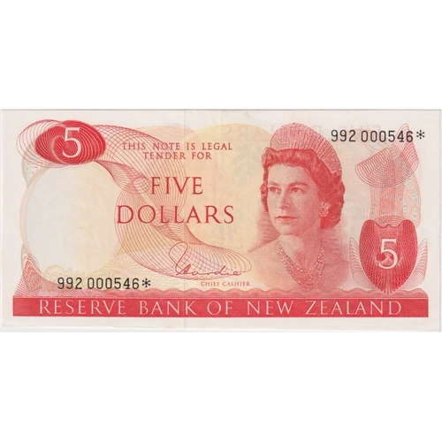 New Zealand 1977 5 Dollar Star Note Hardie Pick#165d good EF