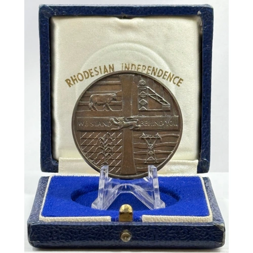Rhodesia 1965 Bronze Medallion Independence in Presentation Case